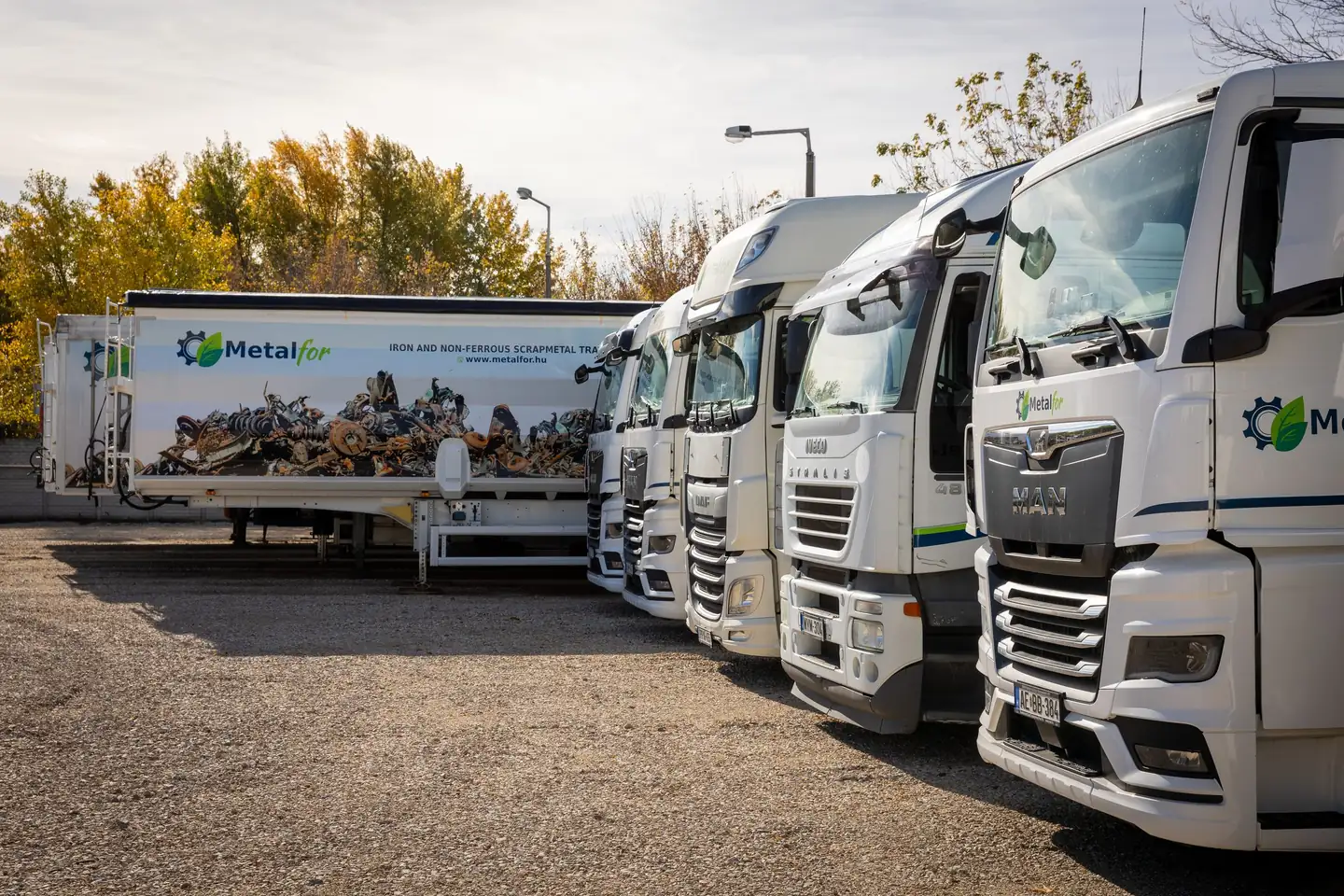 Metal-For truck fleet delivering open-top scrap containers